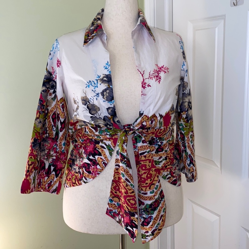 Mishca white cotton poplin tie blouse w fuchsia/green/tan abstract floral print